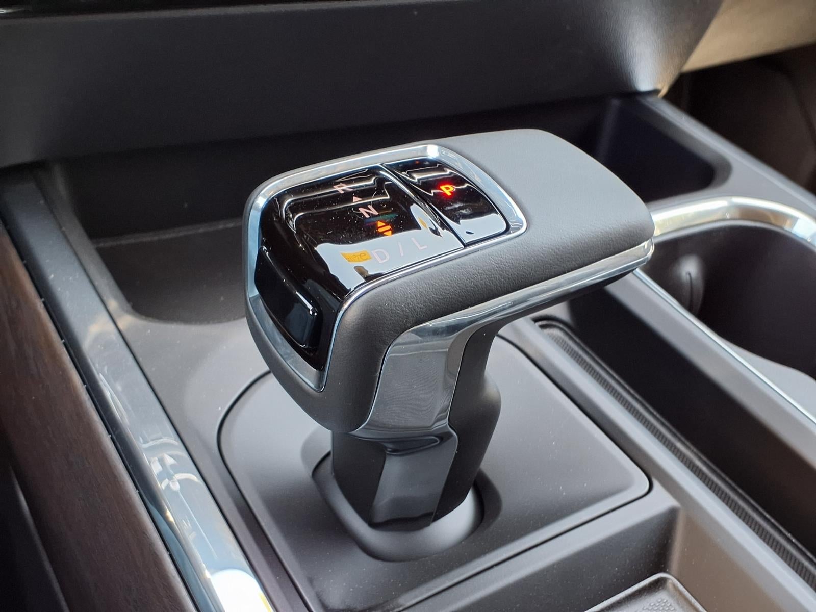 2026 GMC Sierra 1500 SLT Crew Cab Short Box 4WD