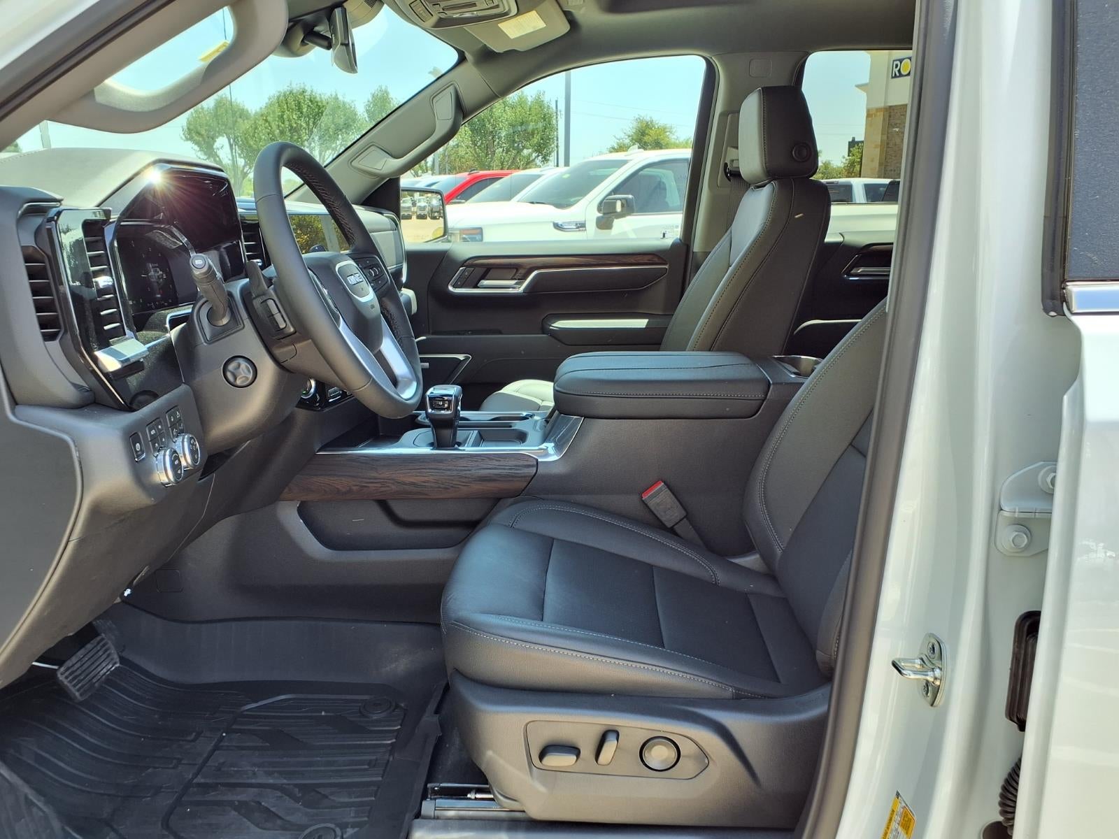 2026 GMC Sierra 1500 SLT Crew Cab Short Box 4WD