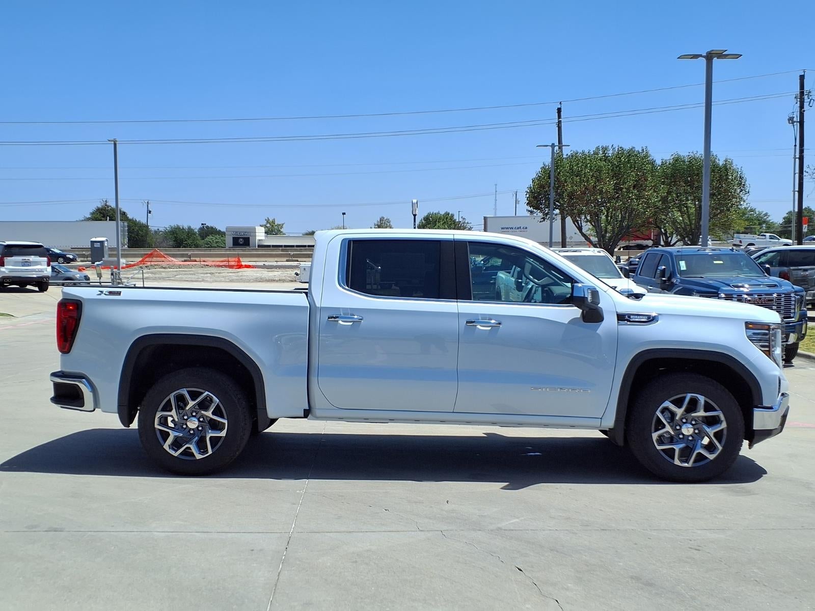 2026 GMC Sierra 1500 SLT Crew Cab Short Box 4WD