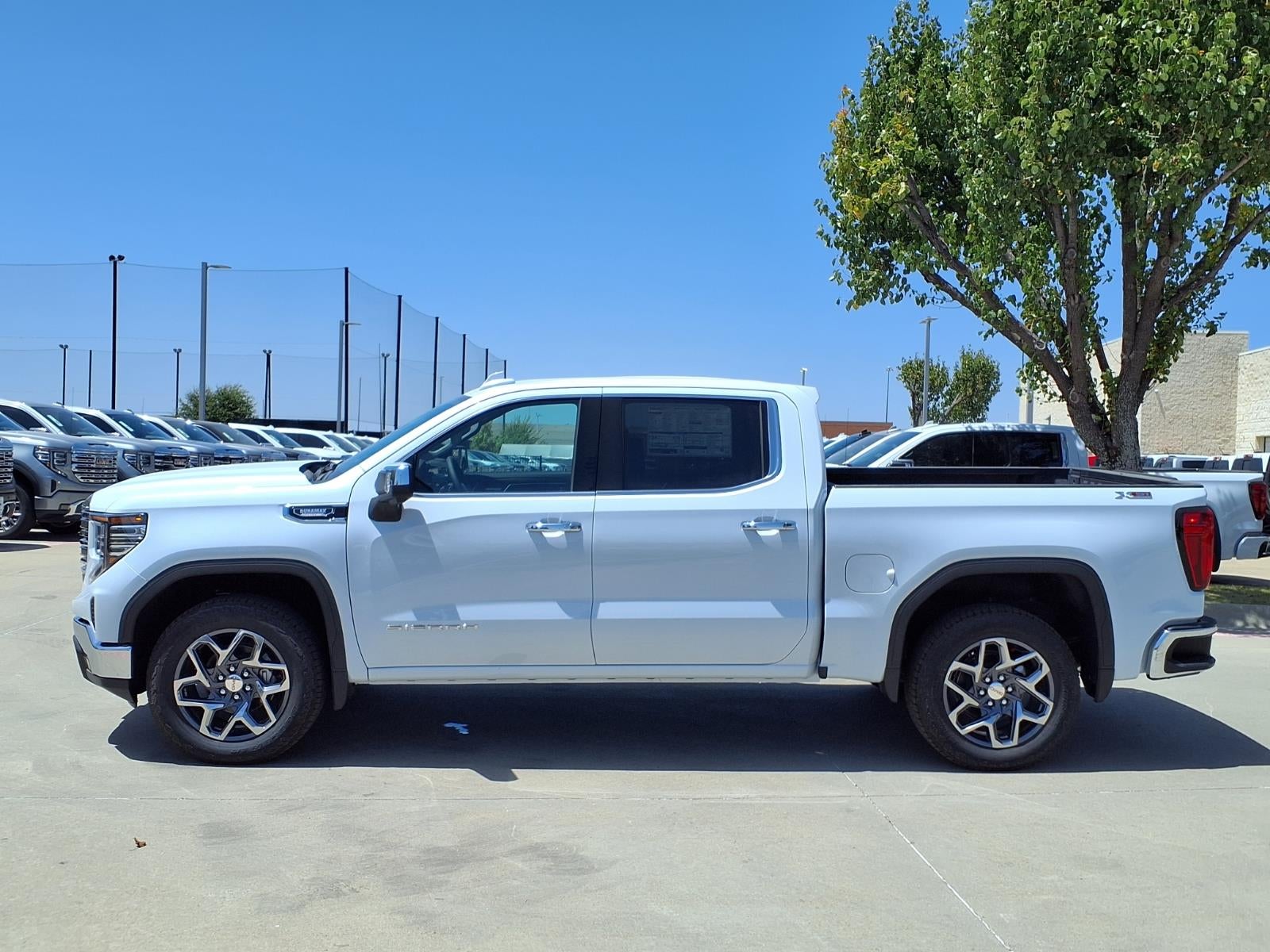 2026 GMC Sierra 1500 SLT Crew Cab Short Box 4WD