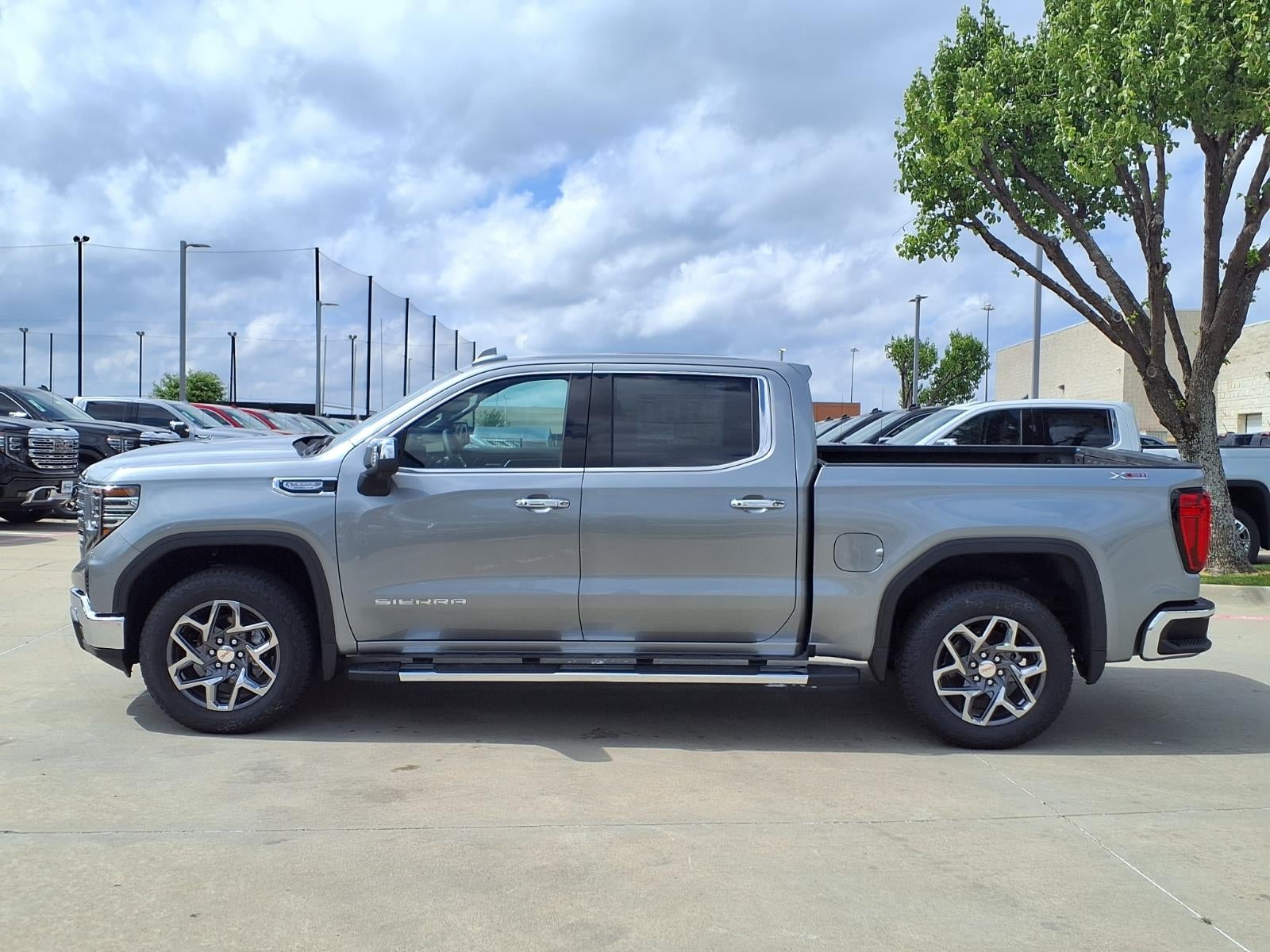 2026 GMC Sierra 1500 SLT Crew Cab Short Box 4WD