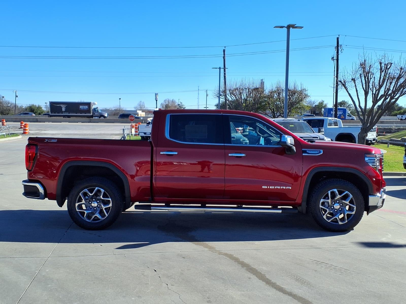2026 GMC Sierra 1500 SLT Crew Cab Short Box 4WD