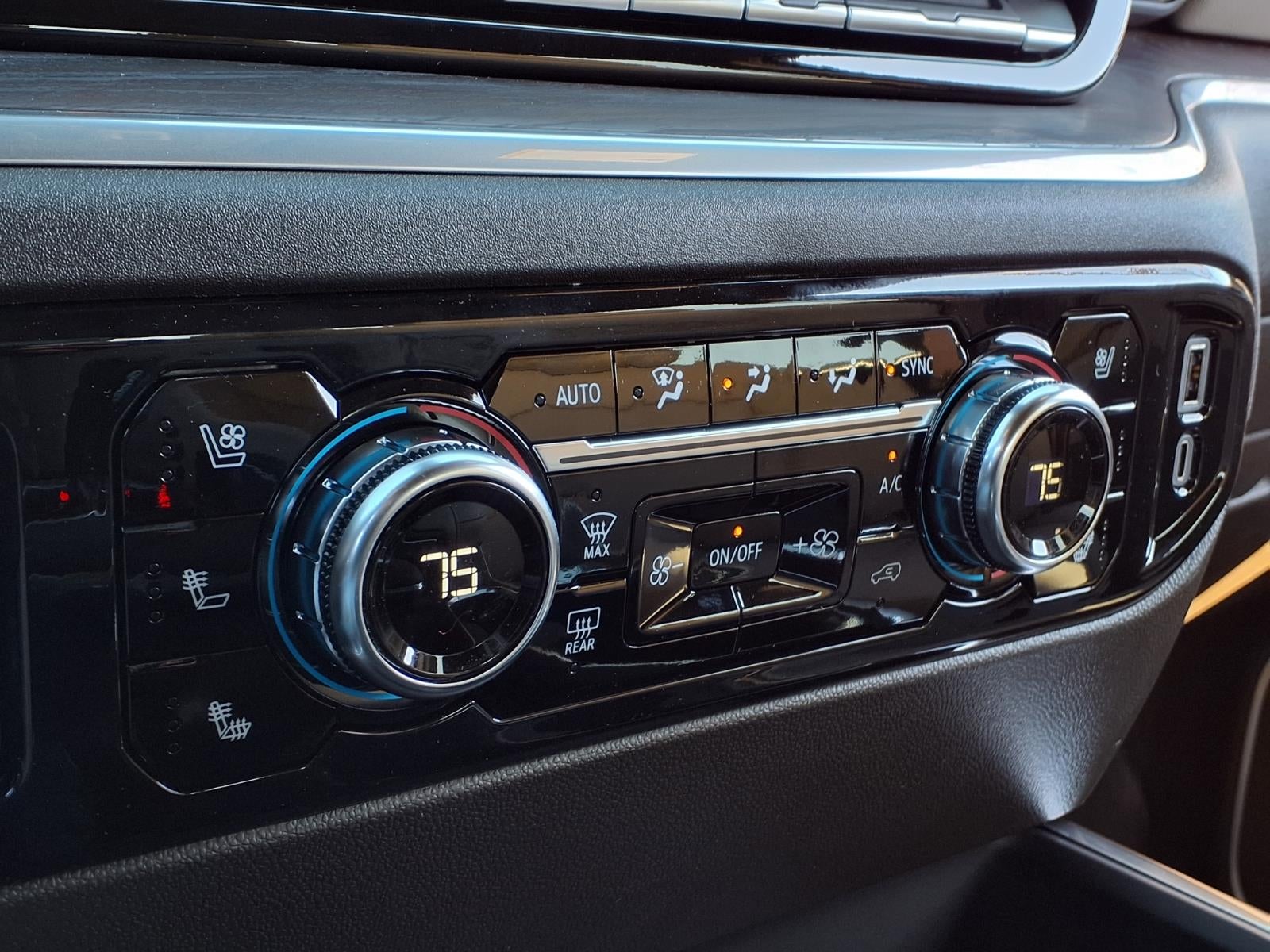 2026 GMC Sierra 1500 SLT Crew Cab Short Box 4WD