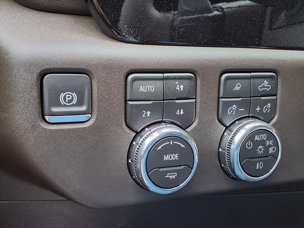 2026 GMC Sierra 1500 SLT Crew Cab Short Box 4WD