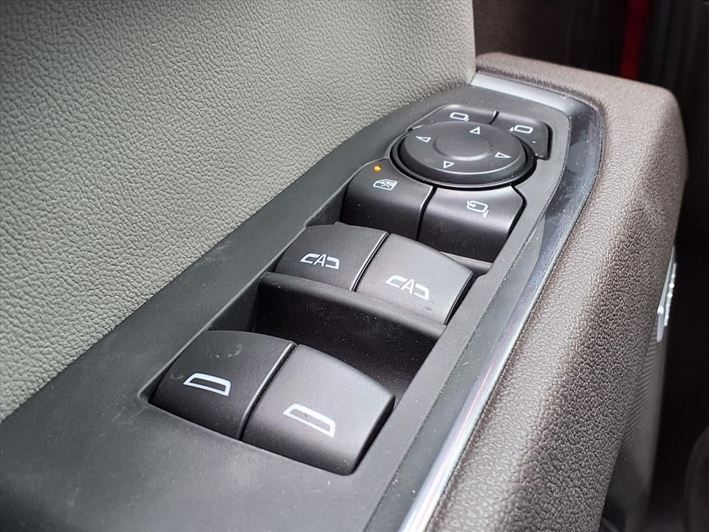 2026 GMC Sierra 1500 SLT Crew Cab Short Box 4WD