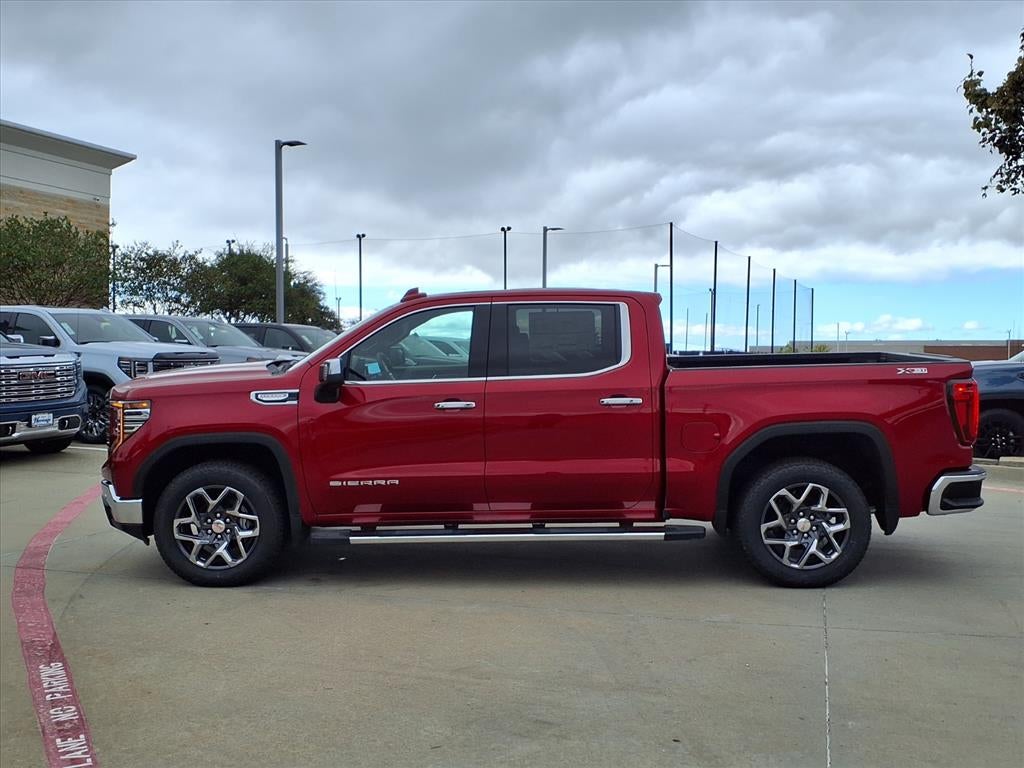 2026 GMC Sierra 1500 SLT Crew Cab Short Box 4WD