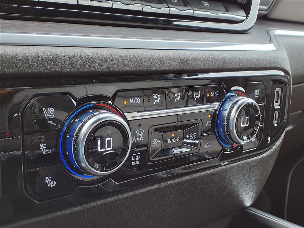 2026 GMC Sierra 1500 SLT Crew Cab Short Box 4WD