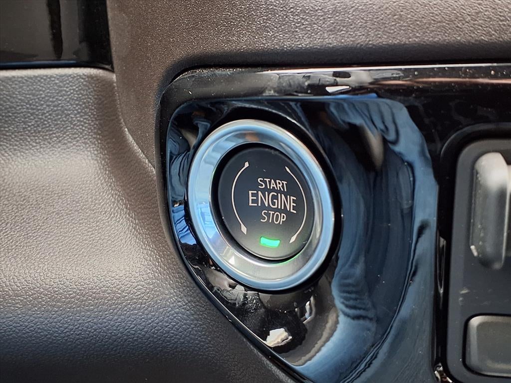 2026 GMC Sierra 1500 SLT Crew Cab Short Box 4WD