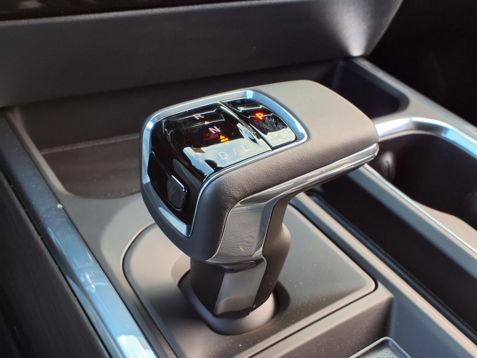 2026 GMC Sierra 1500 SLT Crew Cab Short Box 4WD