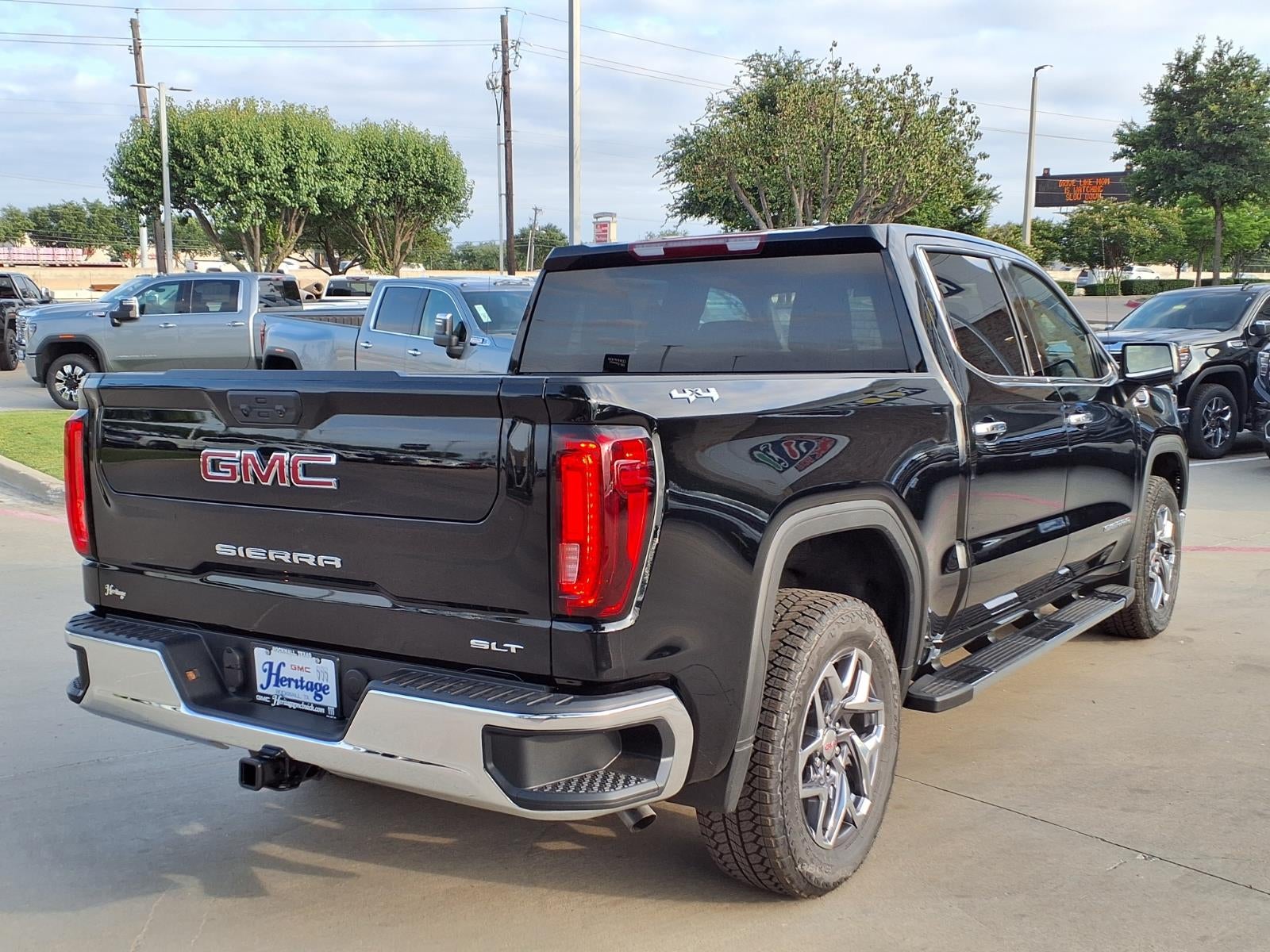 2026 GMC Sierra 1500 SLT Crew Cab Short Box 4WD