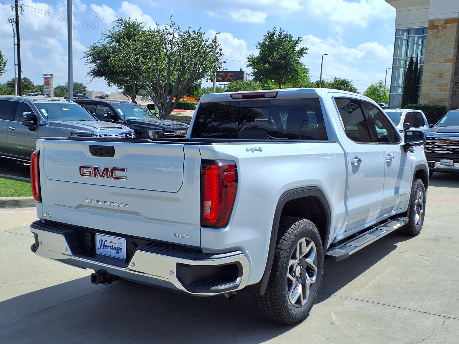 2026 GMC Sierra 1500 SLT Crew Cab Short Box 4WD