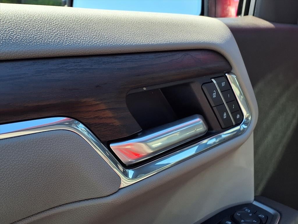 2026 GMC Sierra 1500 SLT Crew Cab Short Box 4WD