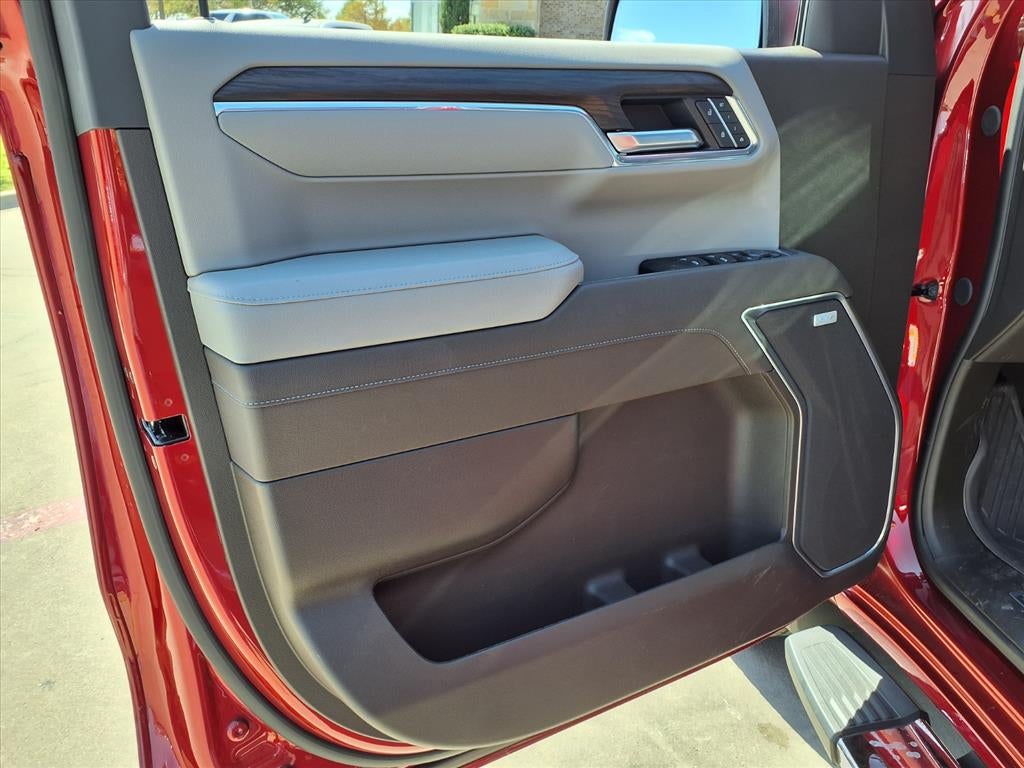 2026 GMC Sierra 1500 SLT Crew Cab Short Box 4WD