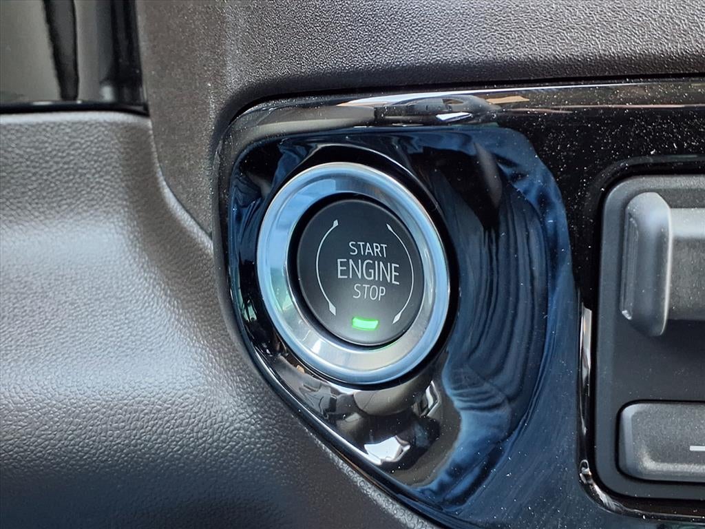 2026 GMC Sierra 1500 SLT Crew Cab Short Box 4WD