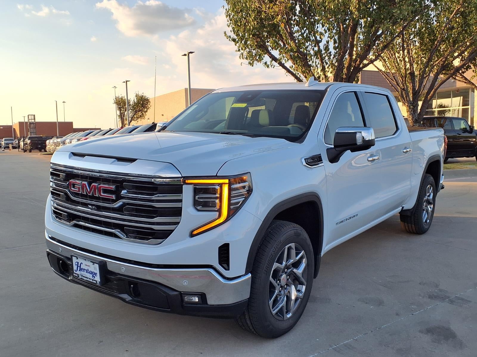 2026 GMC Sierra 1500 SLT Crew Cab Short Box 4WD