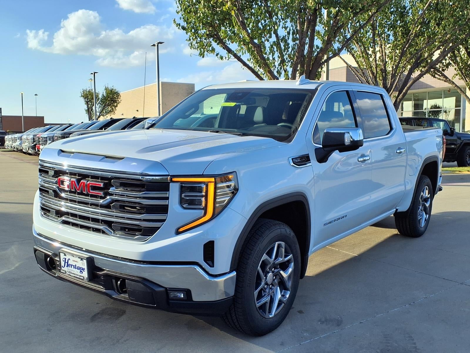 2026 GMC Sierra 1500 SLT Crew Cab Short Box 4WD
