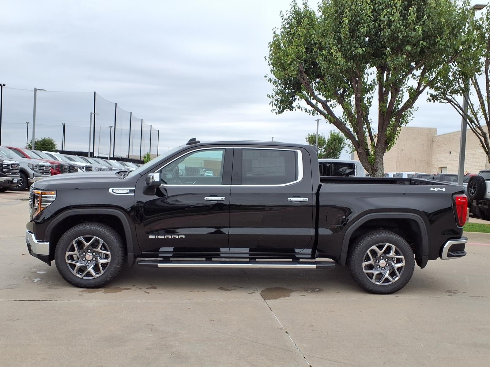 2026 GMC Sierra 1500 SLT Crew Cab Short Box 4WD