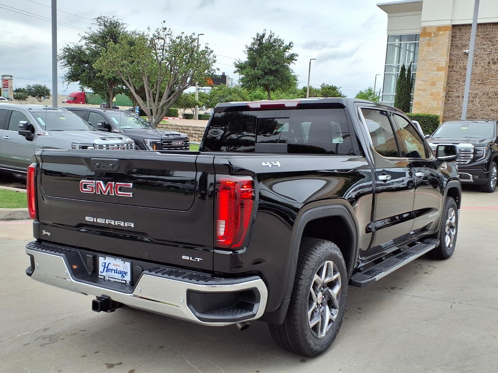 2026 GMC Sierra 1500 SLT Crew Cab Short Box 4WD