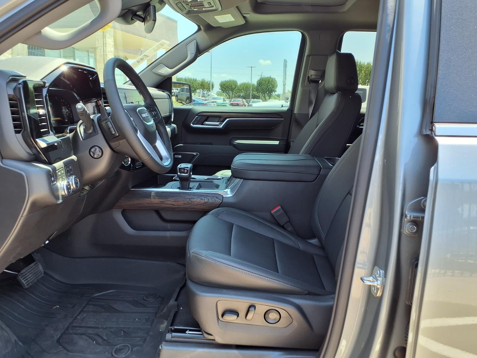 2026 GMC Sierra 1500 SLT Crew Cab Short Box 4WD