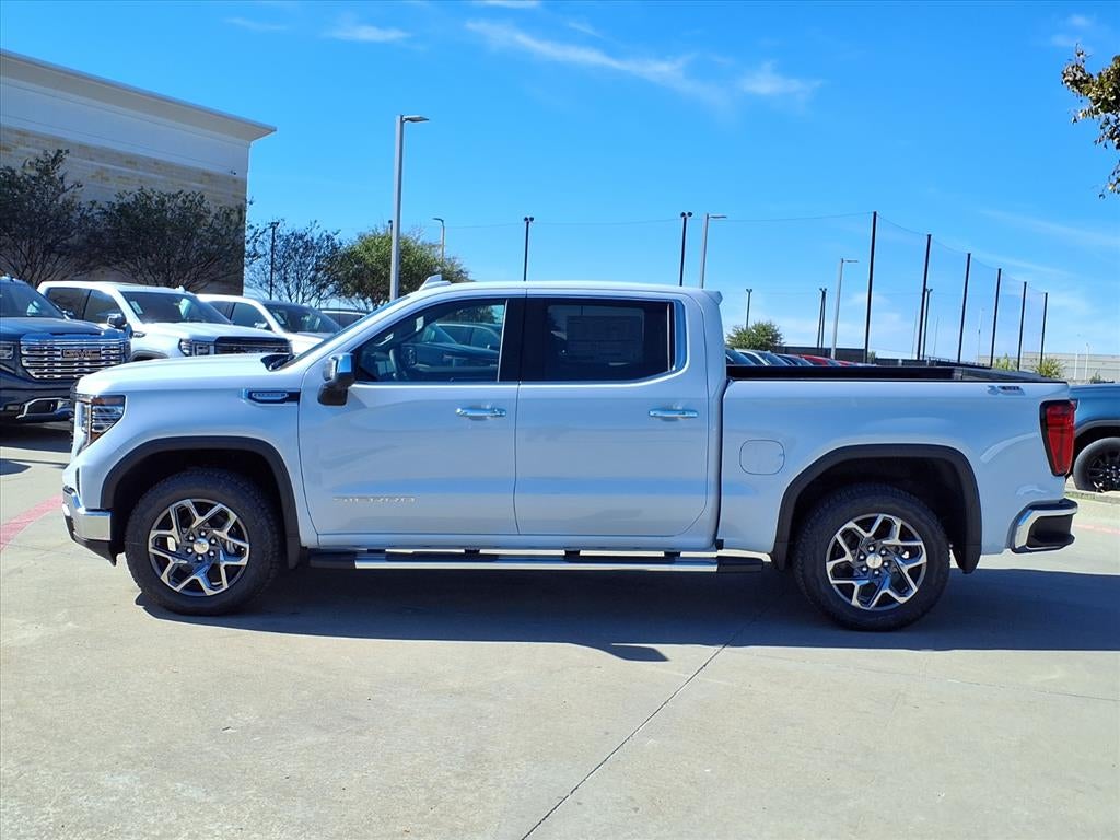 2026 GMC Sierra 1500 SLT Crew Cab Short Box 4WD