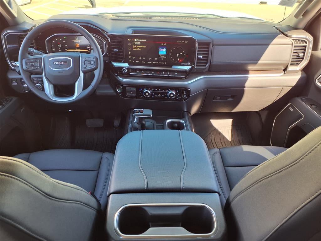 2026 GMC Sierra 1500 SLT Crew Cab Short Box 4WD