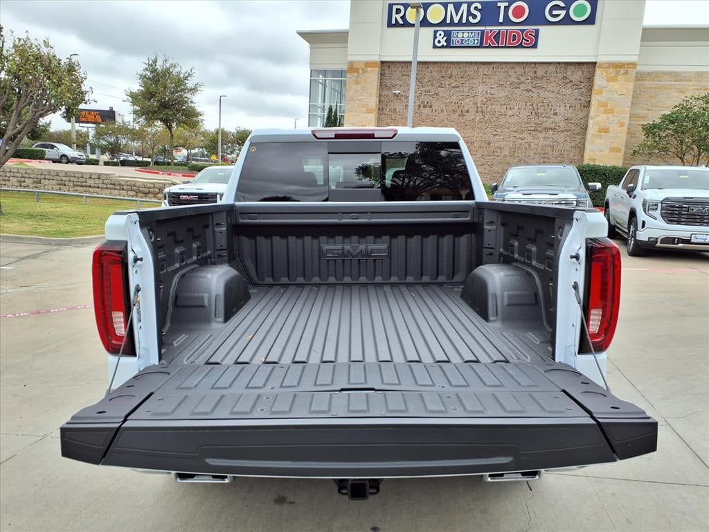 2026 GMC Sierra 1500 SLT Crew Cab Short Box 4WD