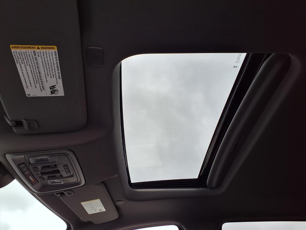 2026 GMC Sierra 1500 SLT Crew Cab Short Box 4WD