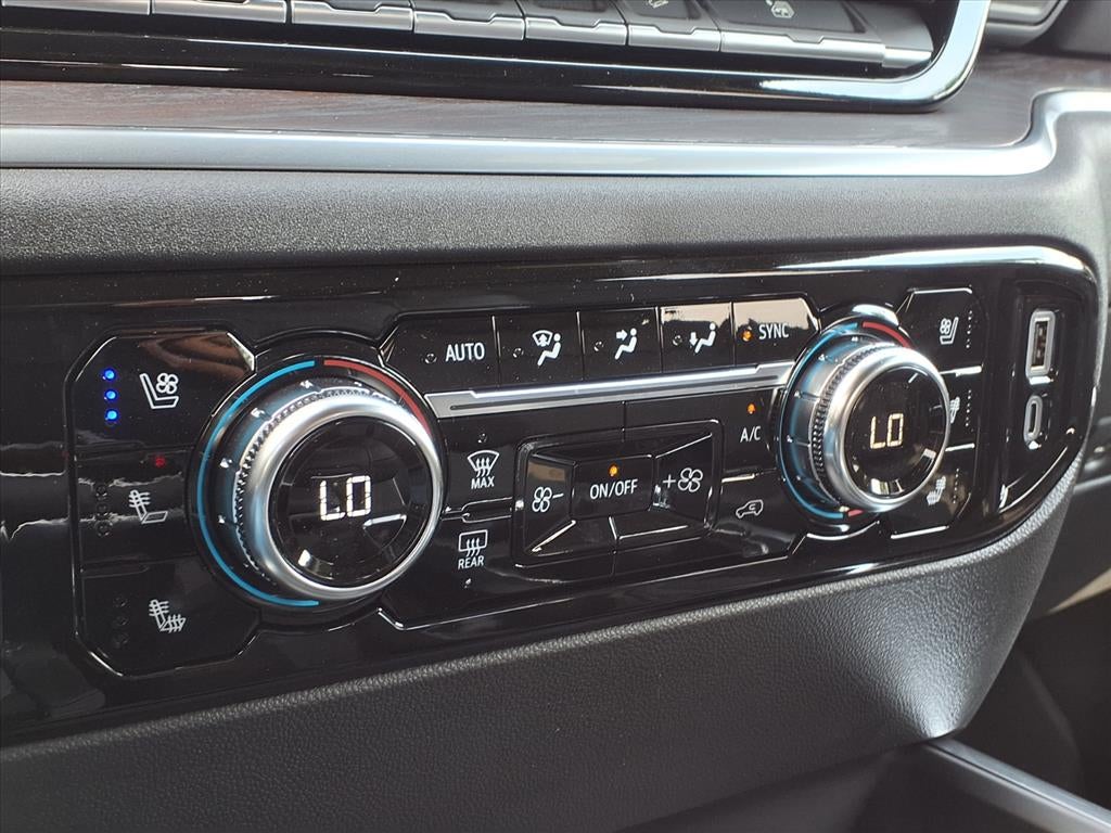 2026 GMC Sierra 1500 SLT Crew Cab Short Box 4WD