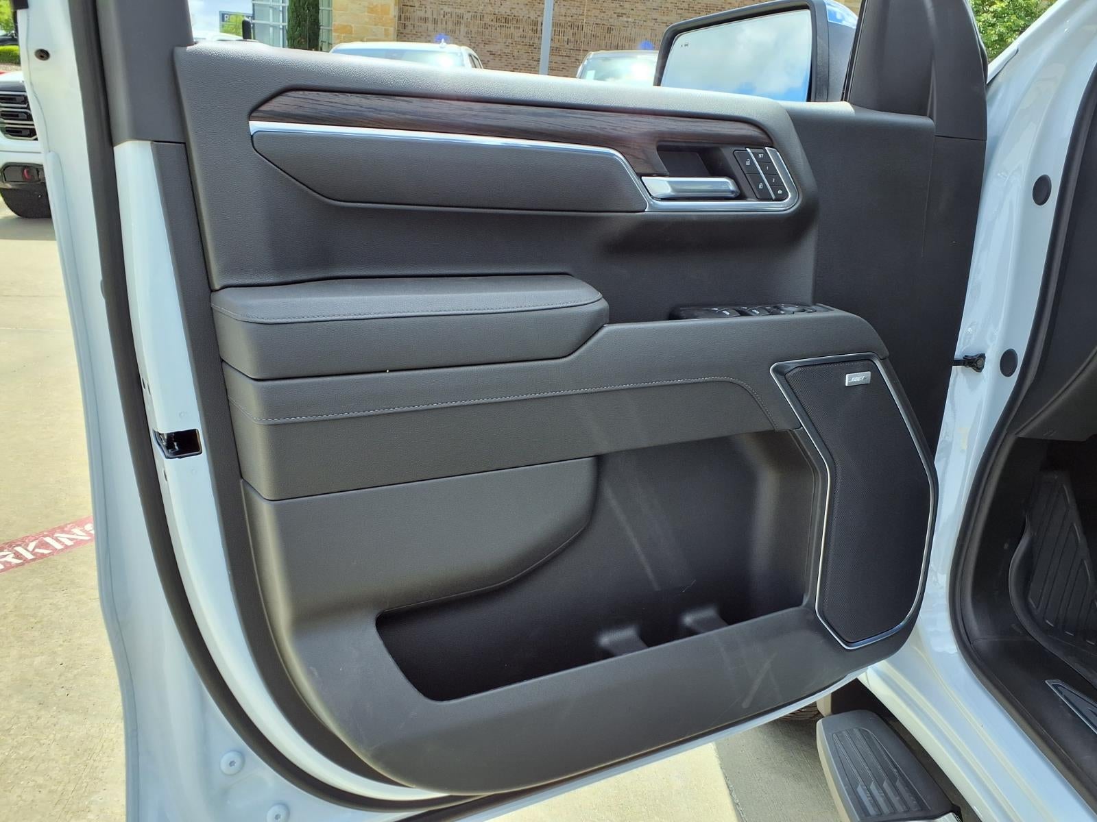 2026 GMC Sierra 1500 SLT Crew Cab Short Box 4WD