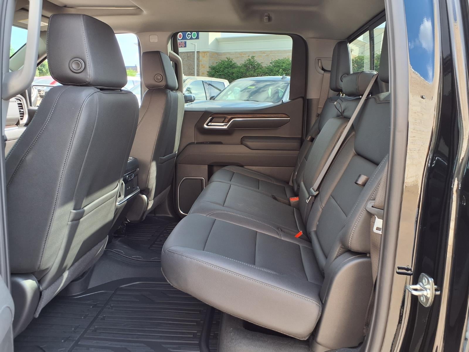 2026 GMC Sierra 1500 SLT Crew Cab Short Box 4WD