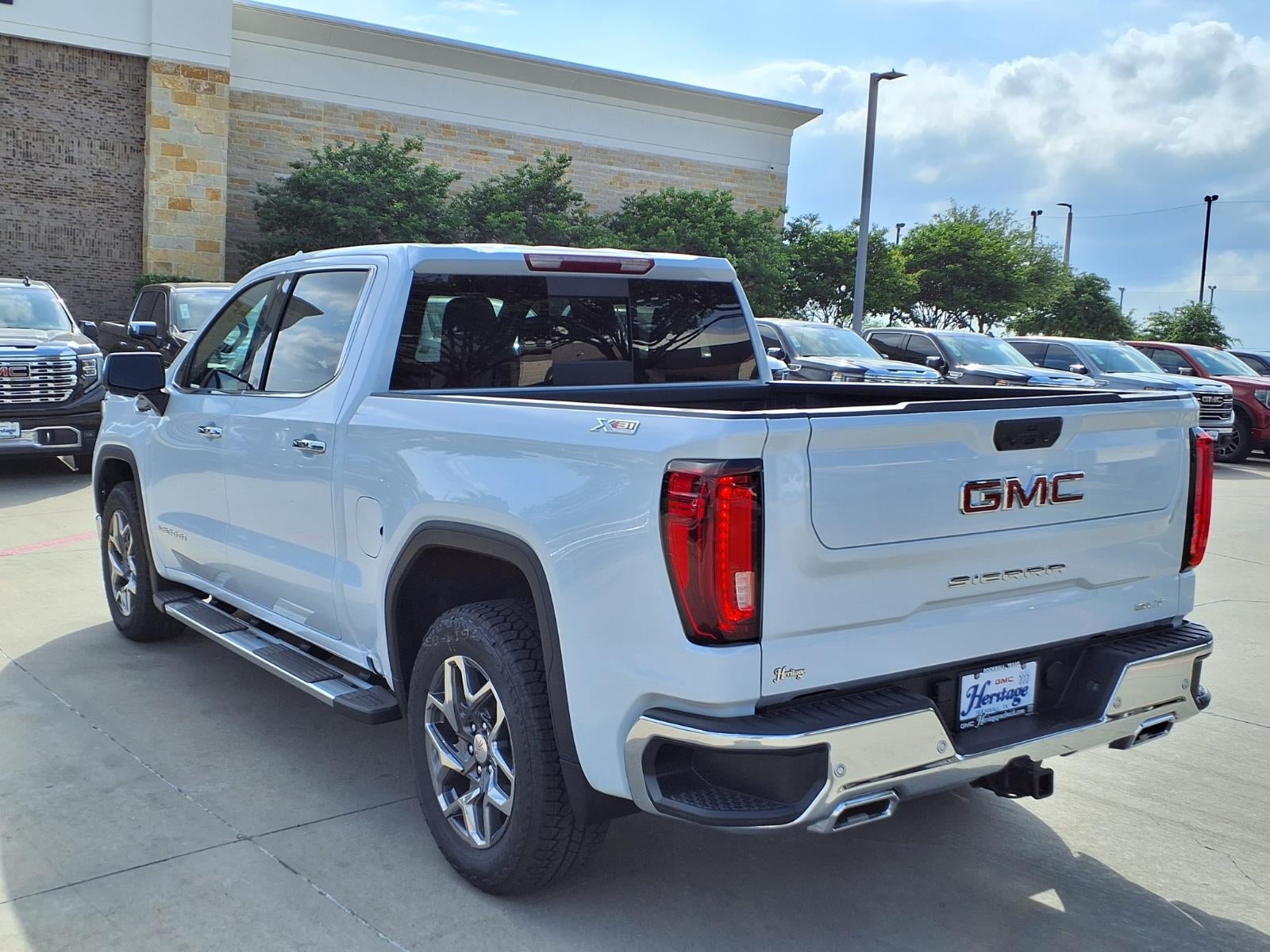2026 GMC Sierra 1500 SLT Crew Cab Short Box 4WD