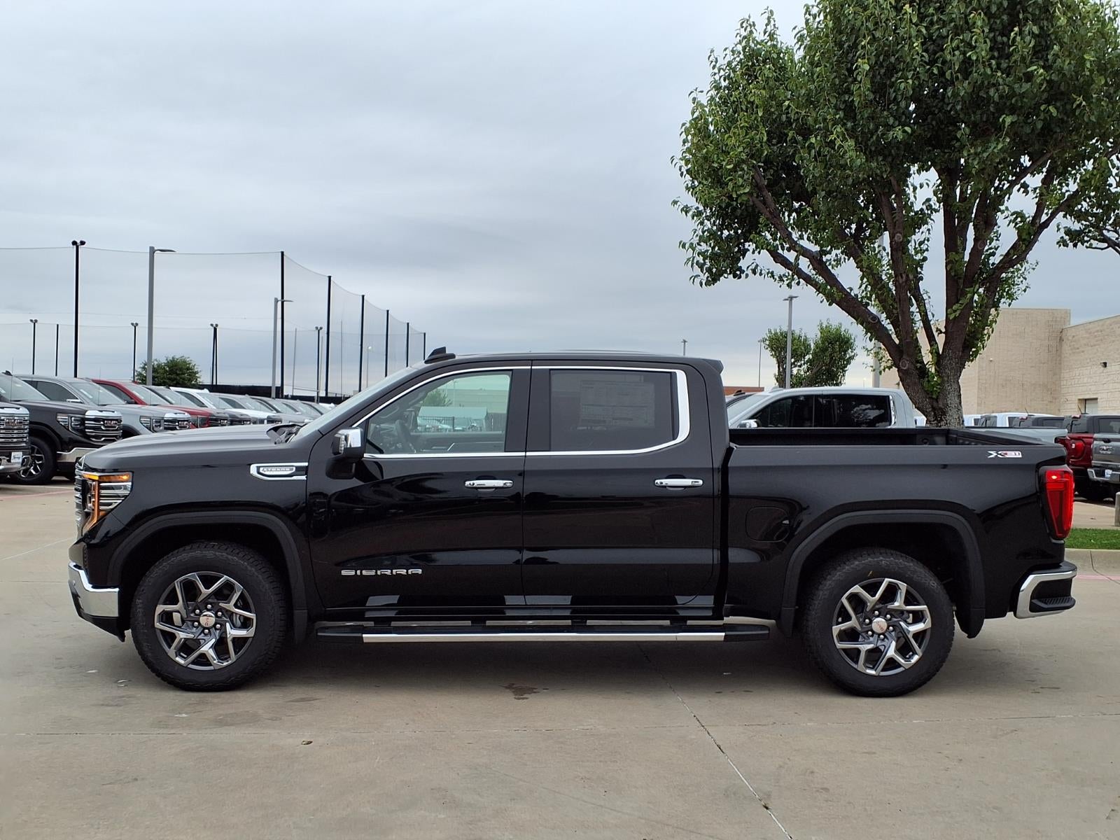 2026 GMC Sierra 1500 SLT Crew Cab Short Box 4WD
