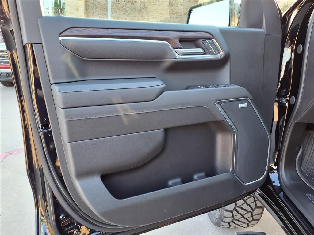 2026 GMC Sierra 1500 SLT Crew Cab Short Box 4WD