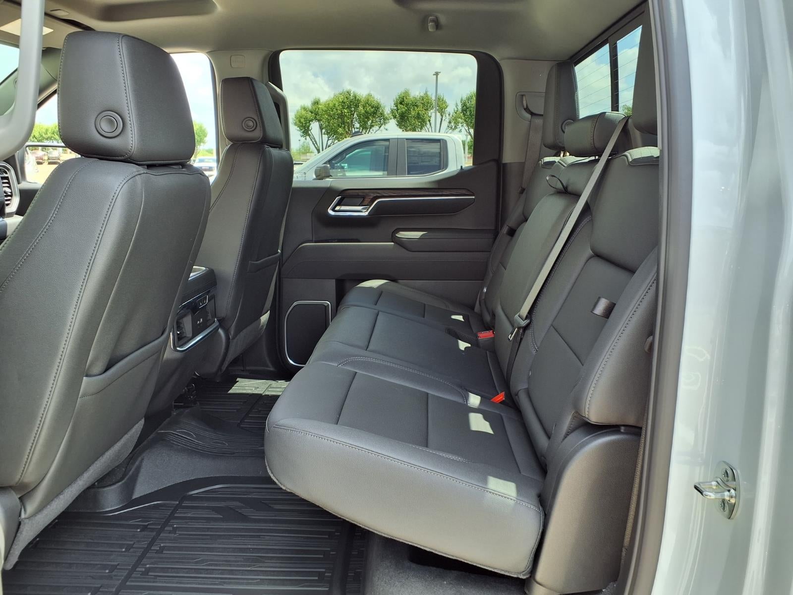 2026 GMC Sierra 1500 SLT Crew Cab Short Box 4WD