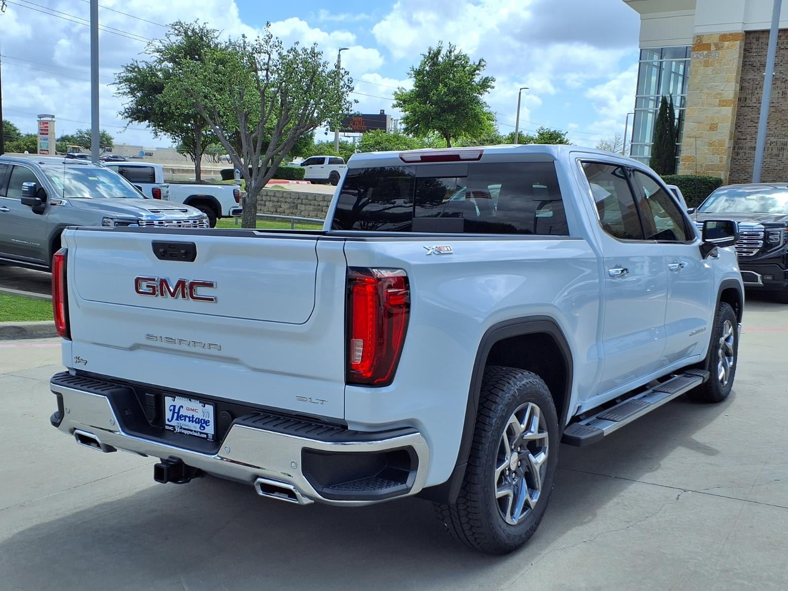 2026 GMC Sierra 1500 SLT Crew Cab Short Box 4WD