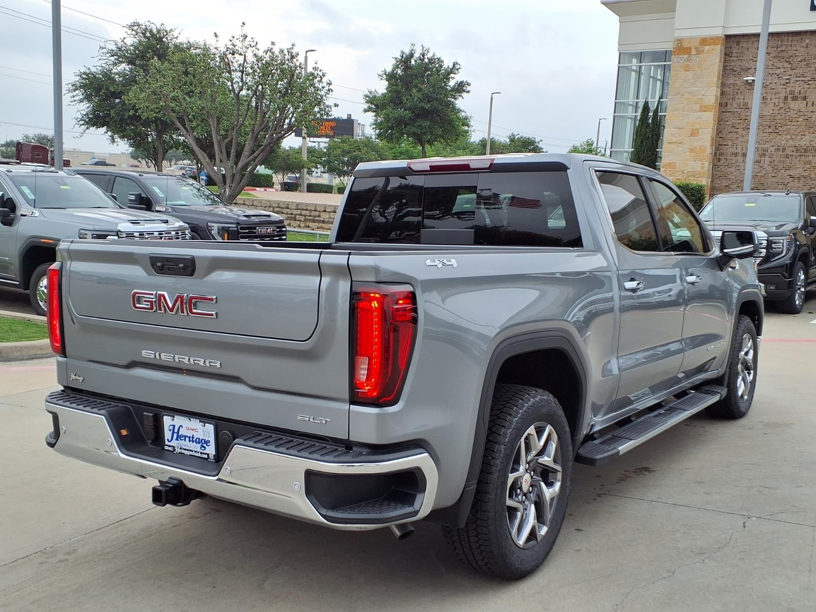2026 GMC Sierra 1500 SLT Crew Cab Short Box 4WD