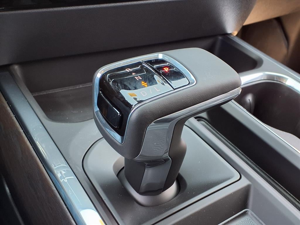 2026 GMC Sierra 1500 SLT Crew Cab Short Box 4WD