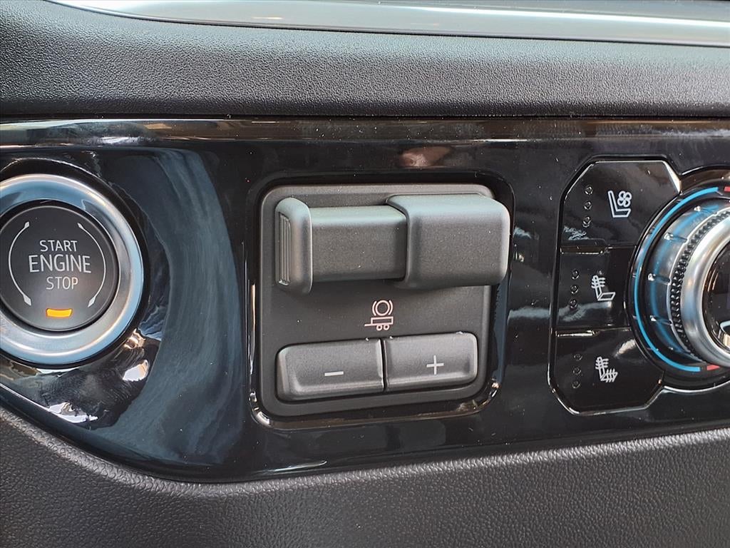 2026 GMC Sierra 1500 SLT Crew Cab Short Box 4WD