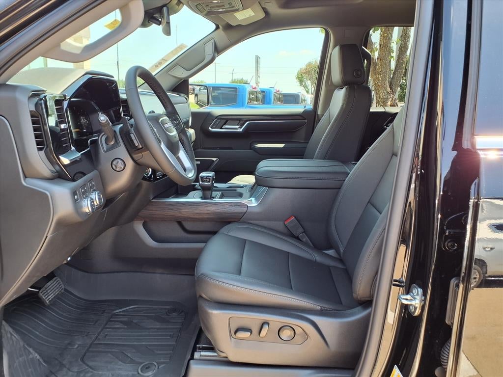 2026 GMC Sierra 1500 SLT Crew Cab Short Box 4WD