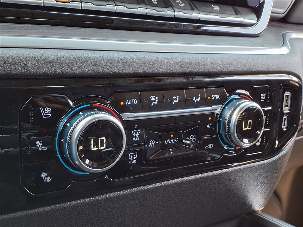 2026 GMC Sierra 1500 SLT Crew Cab Short Box 4WD