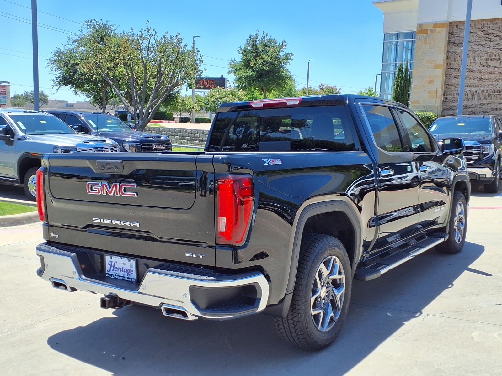 2026 GMC Sierra 1500 SLT Crew Cab Short Box 4WD