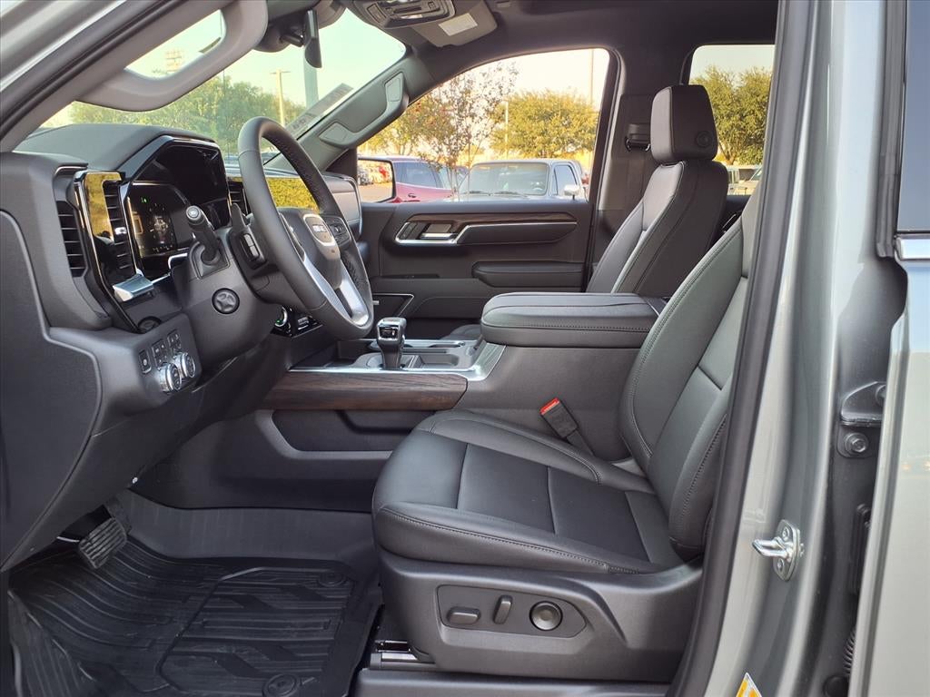 2026 GMC Sierra 1500 SLT Crew Cab Short Box 4WD