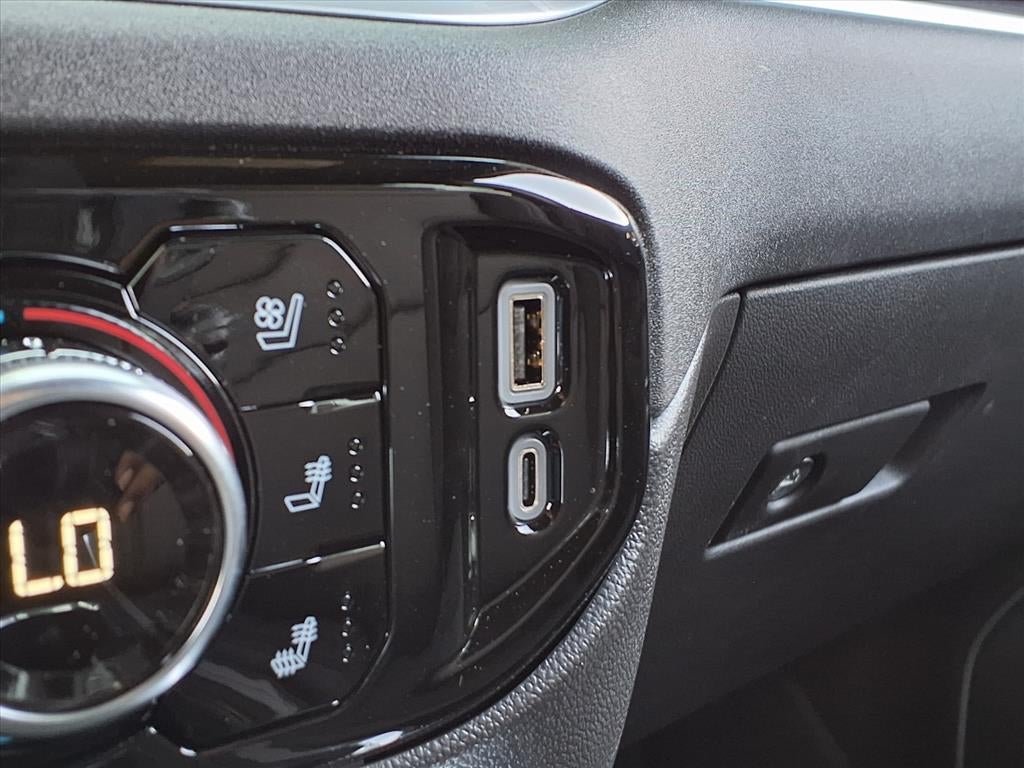 2026 GMC Sierra 1500 SLT Crew Cab Short Box 4WD