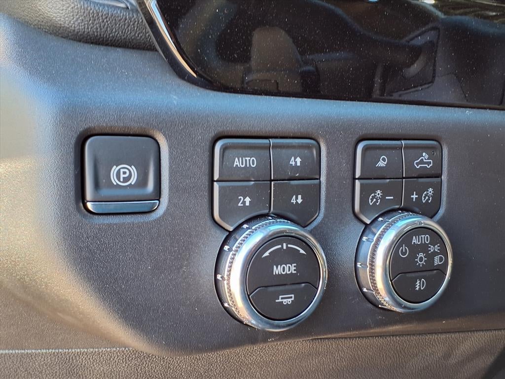 2026 GMC Sierra 1500 SLT Crew Cab Short Box 4WD