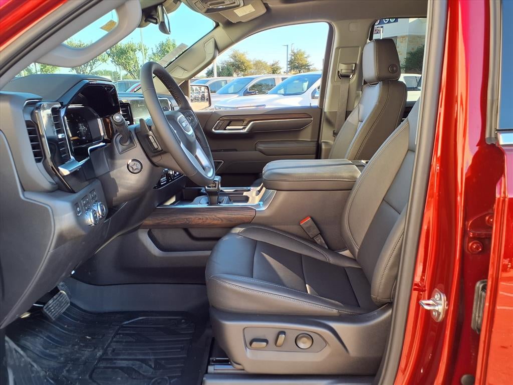 2026 GMC Sierra 1500 SLT Crew Cab Short Box 4WD