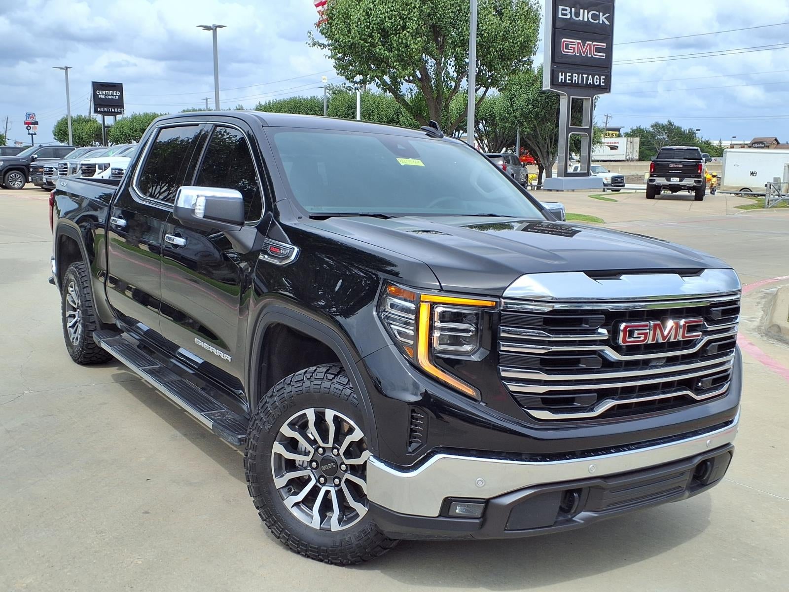 2025 GMC Sierra 1500 SLT