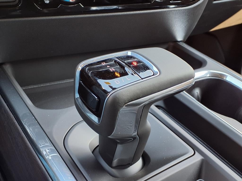 2026 GMC Sierra 1500 SLT Crew Cab Short Box 4WD