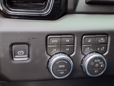2026 GMC Sierra 1500 AT4 Crew Cab Short Box 4WD