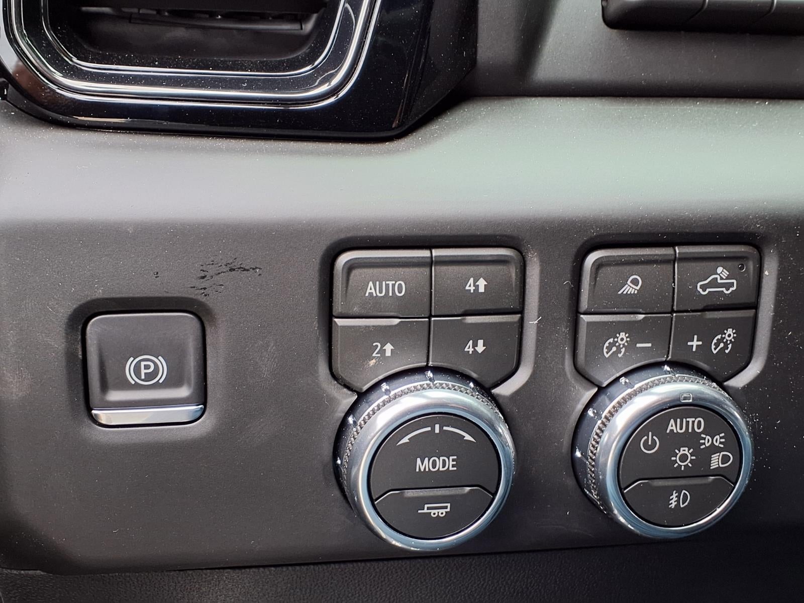 2026 GMC Sierra 1500 AT4 Crew Cab Short Box 4WD