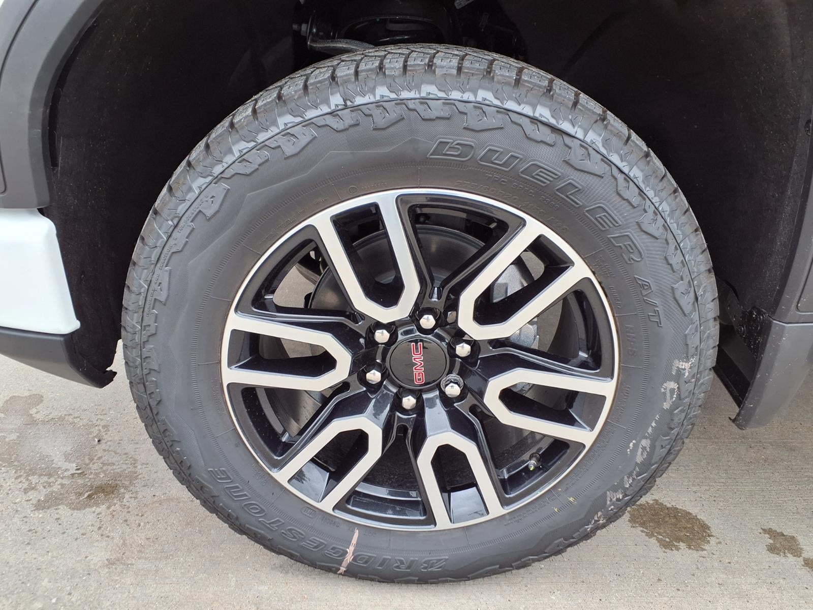 2026 GMC Sierra 1500 AT4 Crew Cab Short Box 4WD